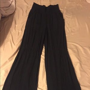 American Eagle flowy pants